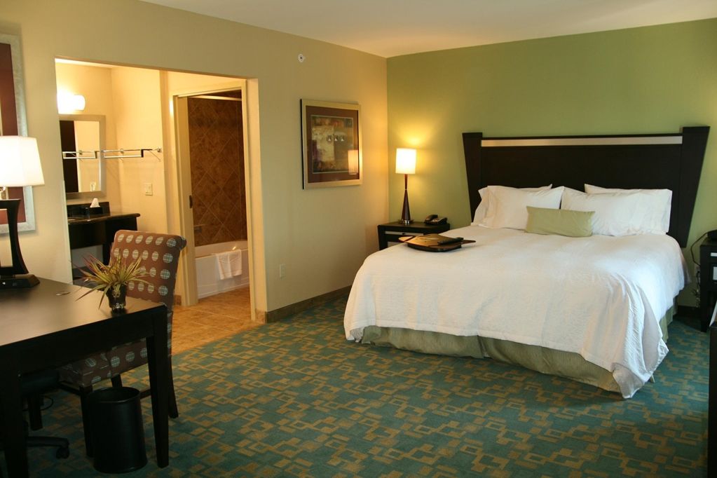 Hampton Inn & Suites Jacksonville Beach Boulevard/Mayo Clinic Номер фото